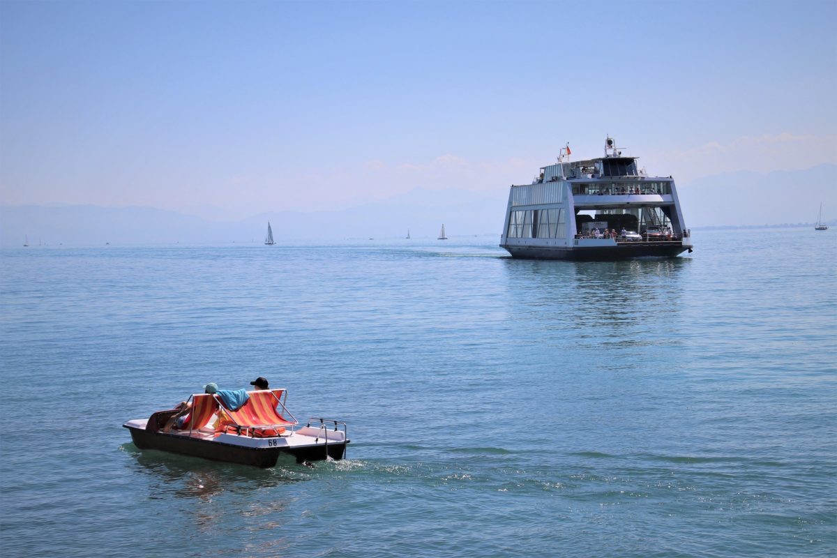 Yacht Cruise – Feel The Breeze of The Red Sea On Your Skin